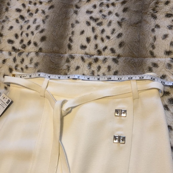 Zara size Med cream skirt. - Picture 2 of 10